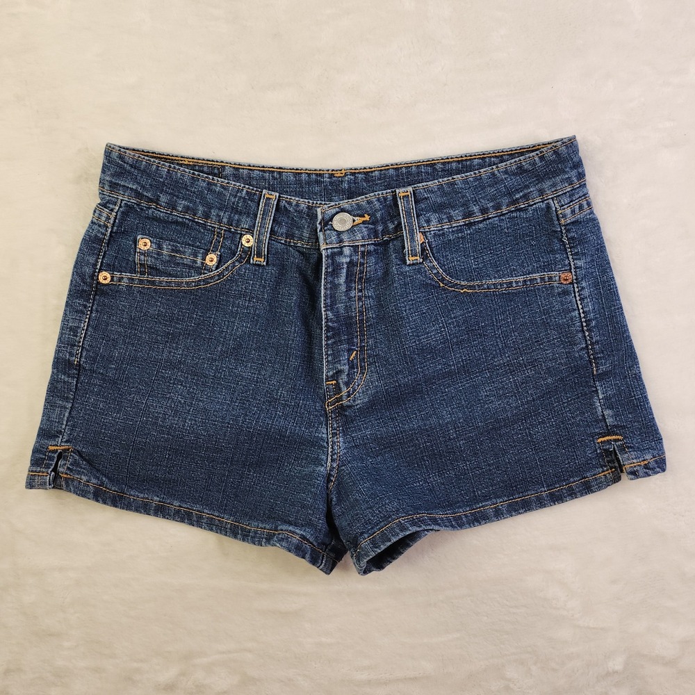 Vintage Y2K Levis Low Rise Denim Shorts Sz 9 JR Dark Wash Booty Shorts 31" Waist